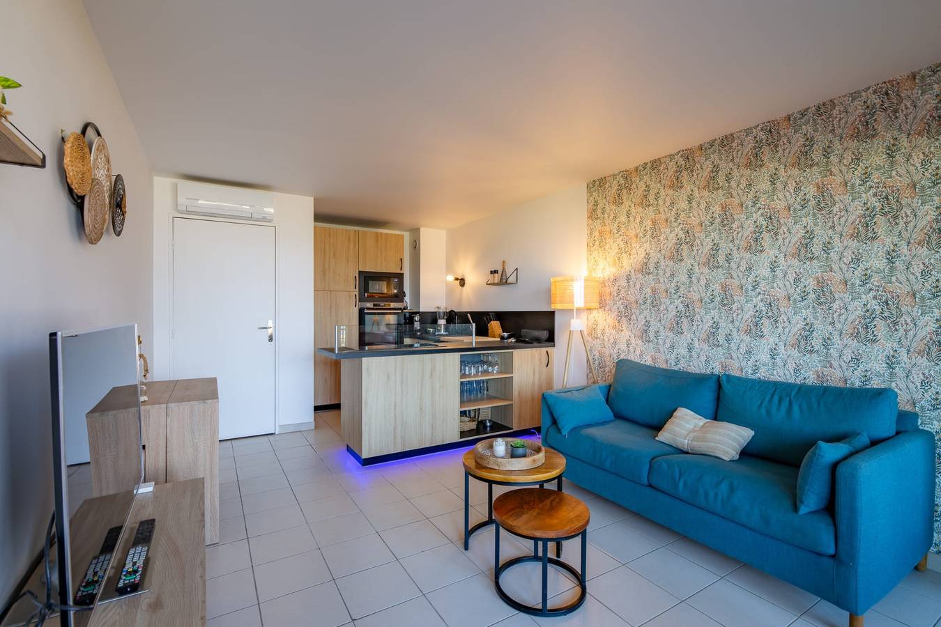 Ganze Wohnung, Ferienwohnung für 6 Personen mit Pool in Port Cogolin, Gassin