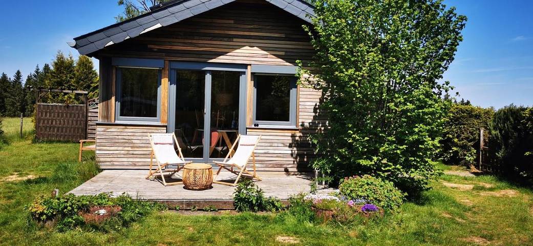 Chalet für 5 Personen, mit Terrasse und Garten sowie Ausblick in Bütgenbach