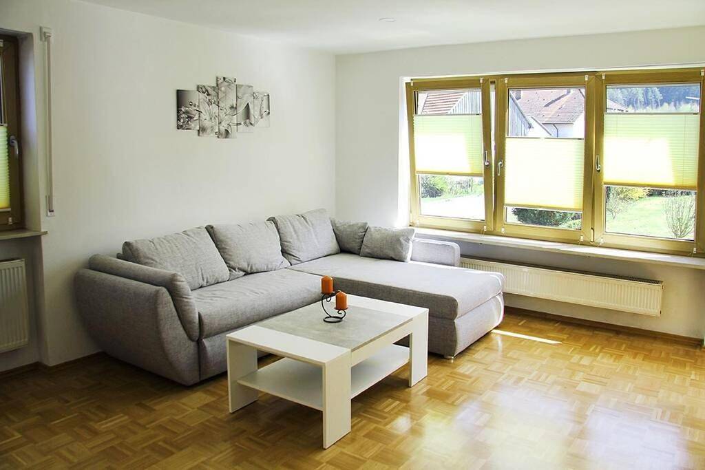 Ganze Wohnung, Schöne helle Ferienwohnung in Waldnähe in Berching, Ostbayern