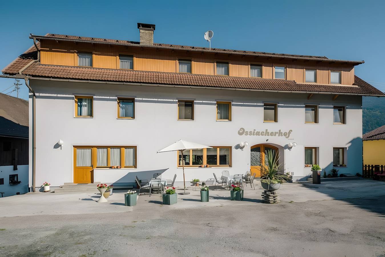 Ganze Wohnung, Ferienwohnung '8 Merlschober' mit Seeblick, privatem Garten und Balkon in Ossiach, Bezirk Feldkirchen