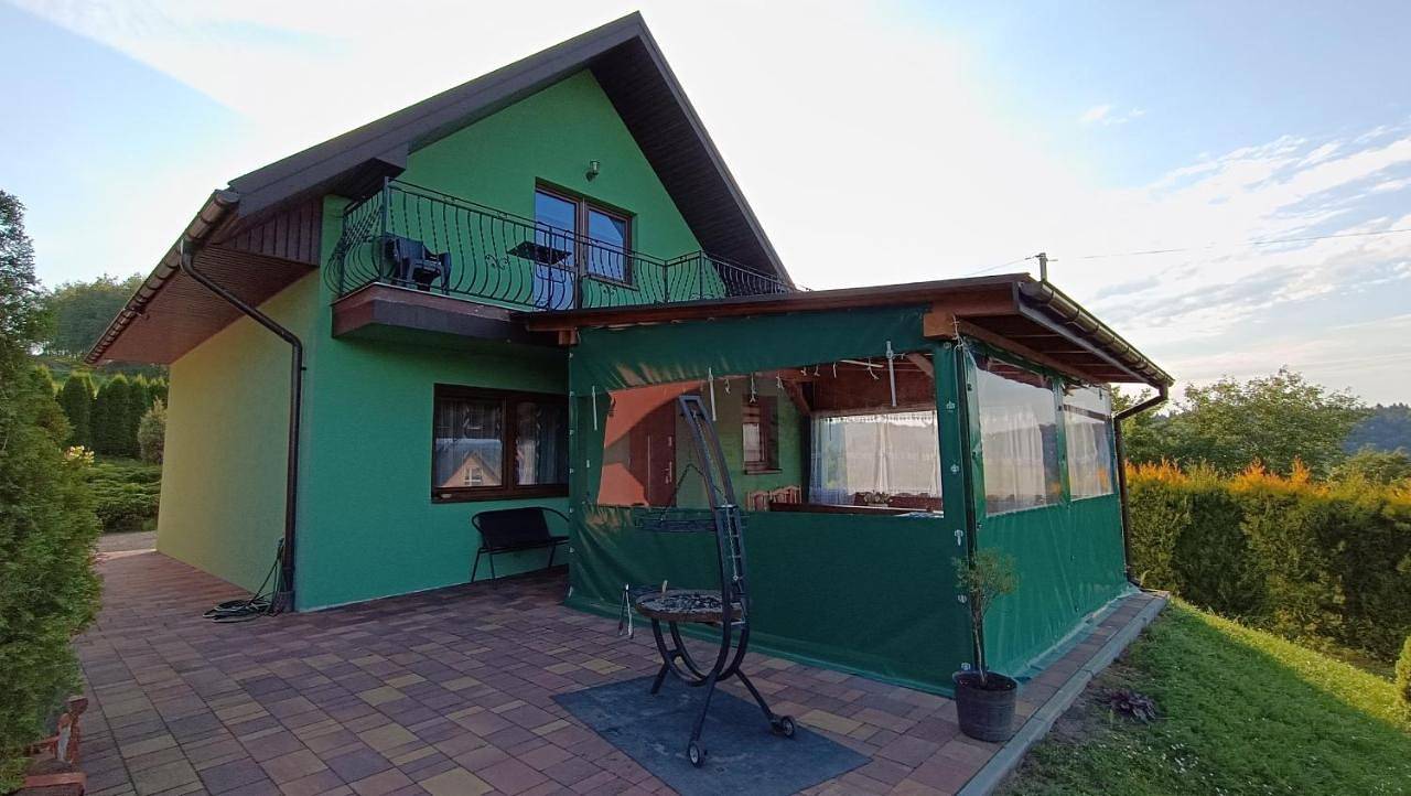 Three-Bedroom Chalet in Huzele, Karpaty (Polska)