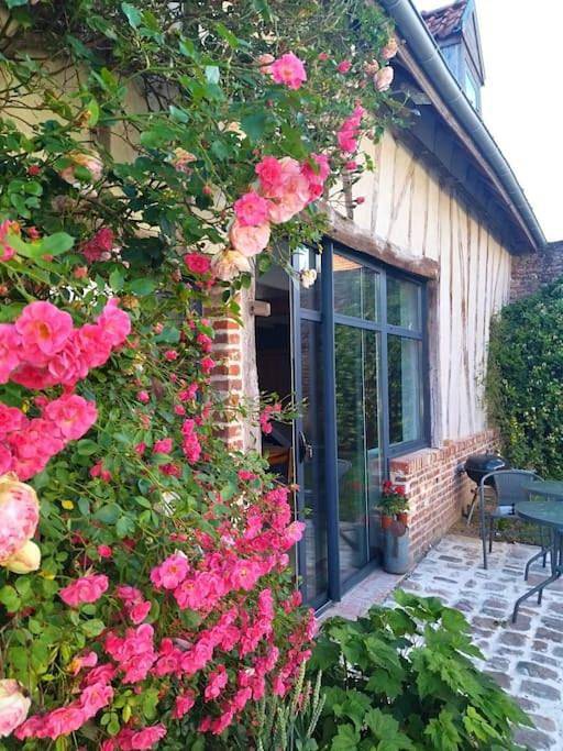 Two-Bedroom House in Hermaville, Région d'Arras