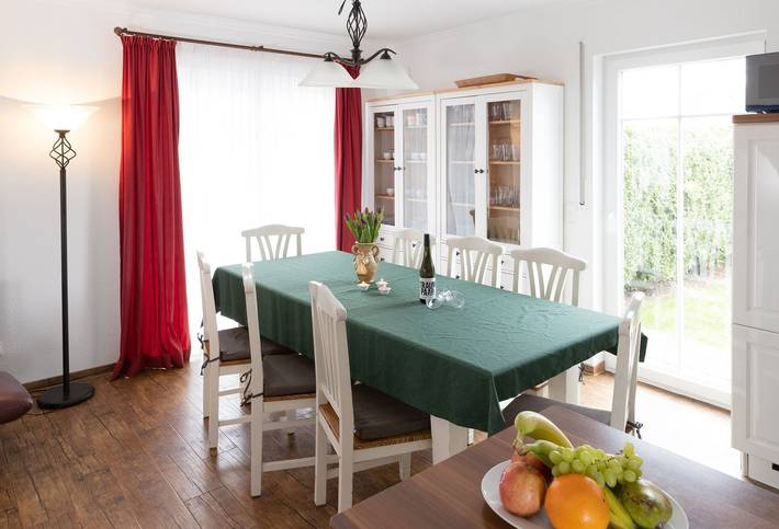 Ferienhaus für 10 Personen, mit Terrasse und Sauna in Zinnowitz - 2
