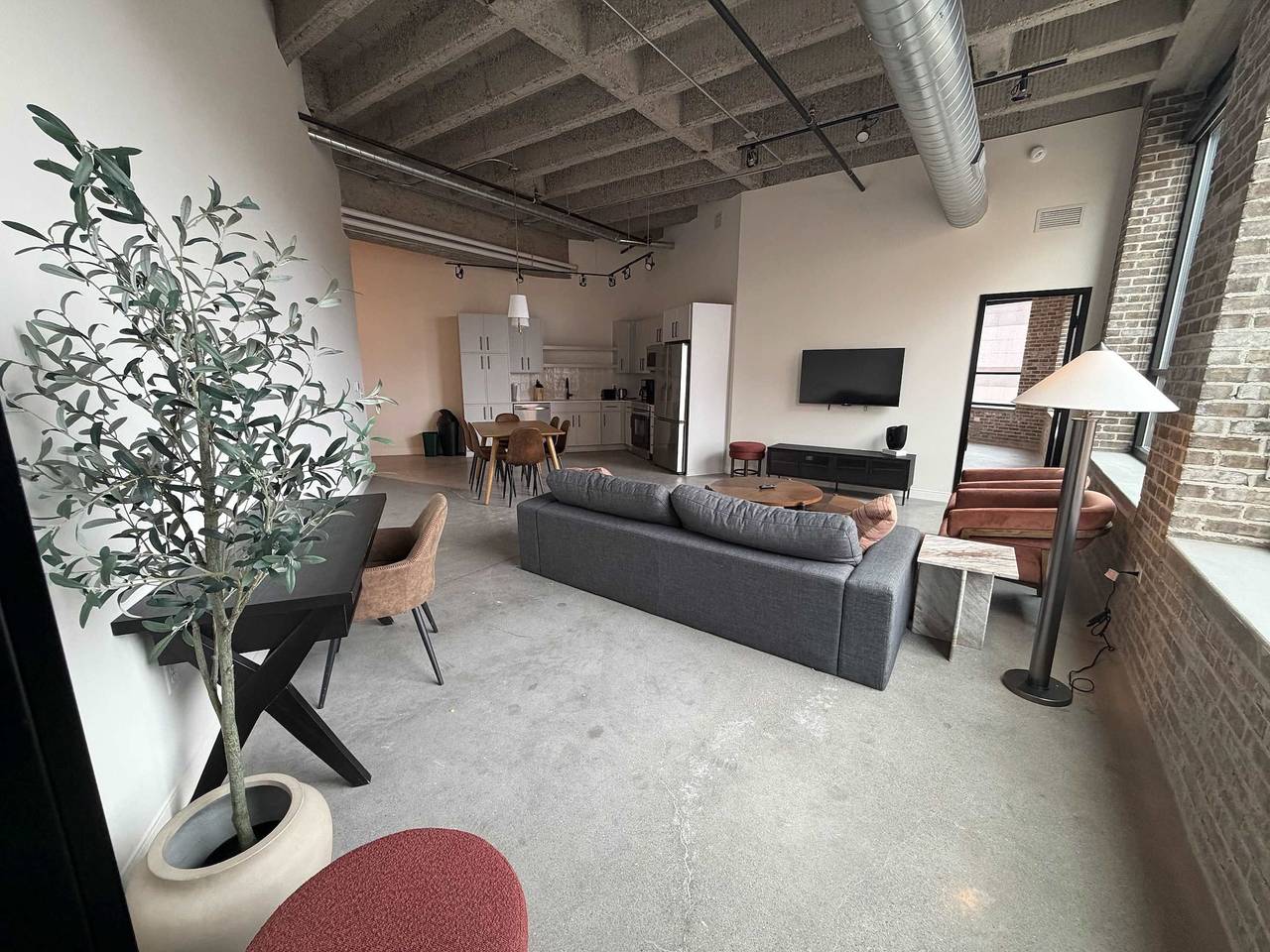 Ganze Wohnung, Roami at Century Plaza 5Br combo sleeps 12 in Minneapolis, Twin Cities