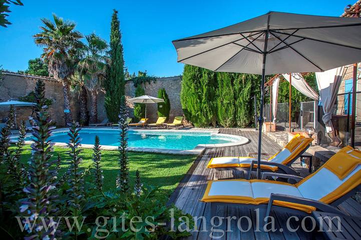 Gîte pour 5 personnes, avec piscine ainsi que jardin et terrasse