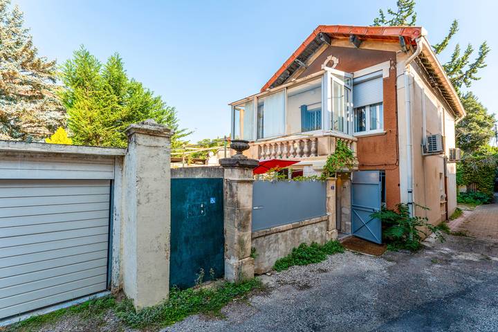 Vacation rental for 4 people in Avignon