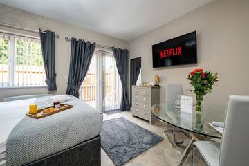 Apartment for 2 People in Solihull, Birmingham Area, Photo 2