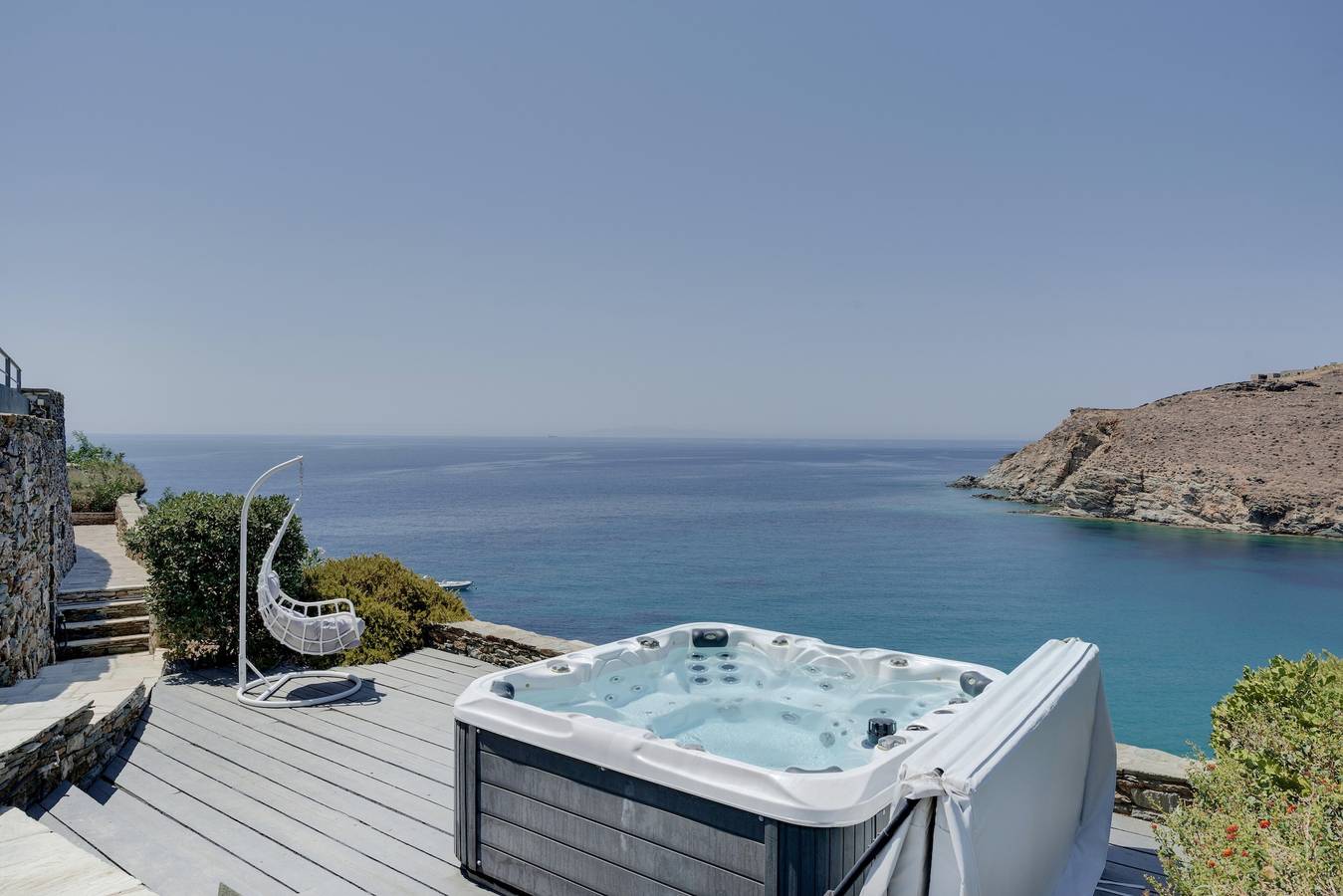 Villa "Blueros - Main" with Sea View, Shared Pool & Wi-Fi in Poseidonia, Syros