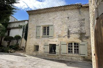 Gîte pour 4 personnes, avec jacuzzi ainsi que terrasse et jardin à Sanilhac-Sagriès