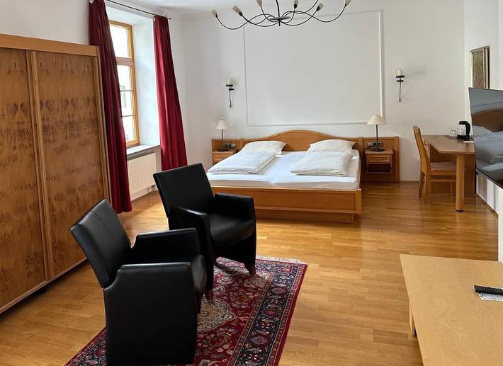 Hotel für 2 Personen, mit Terrasse, mit Haustier in Murnau am Staffelsee - 3