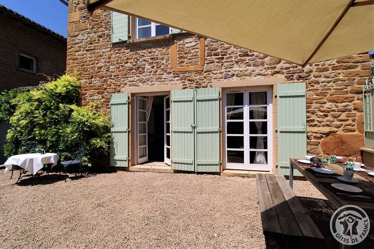 Casa de huéspedes para 6 personas con terraza in Cogny, Beaujolais