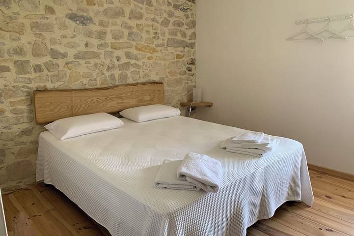 Chambre d’hôte pour 2 personnes, avec jacuzzi et jardin dans le Languedoc-Roussillon