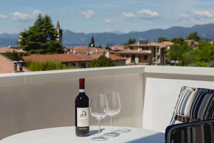 Chambre d’hôte pour 2 personnes, avec vue sur le lac ainsi que jardin et vue à Bardolino - 2