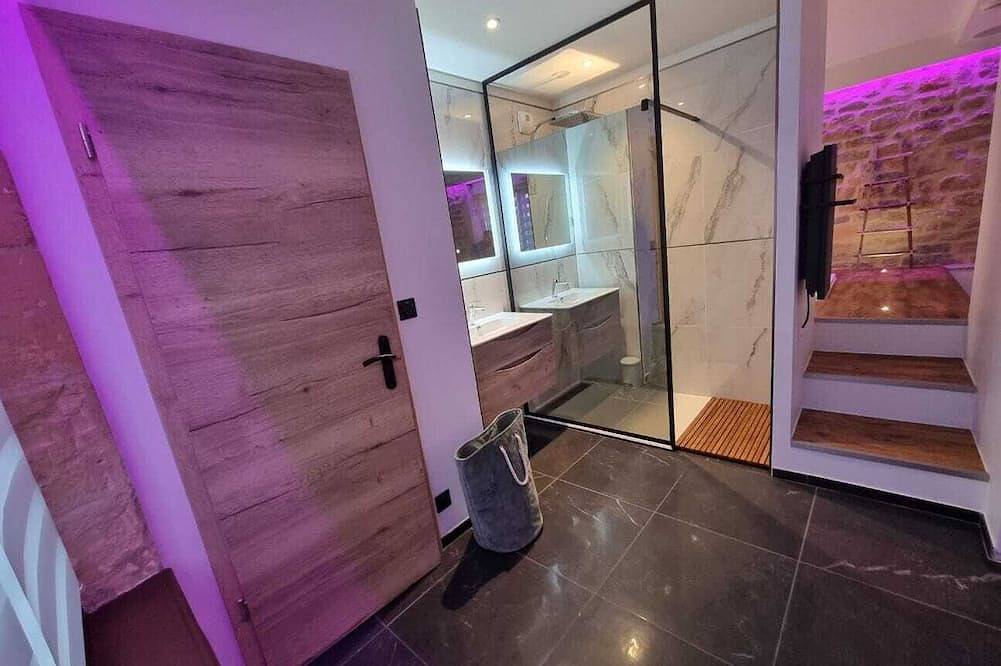 Apartamento entero, Romantique Room in Charleville-Mézières, Ardenas