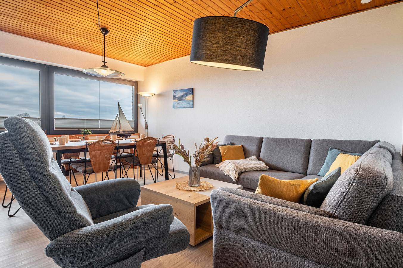 Ganze Wohnung, Ferienwohnung 27 Sandbank, 80 Qm' mit Meerblick, Balkon und Wi-Fi in Schillig Strand, Wangerland