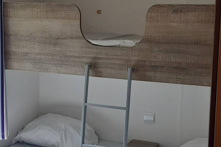 Wohnwagen für 4 Personen in Montagnac-Montpezat - 3