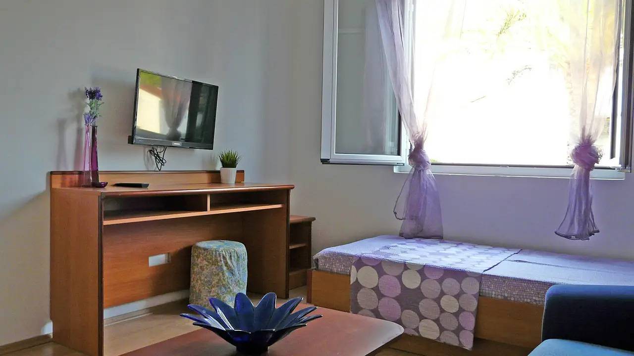 Cijeli apartman za odmor, Ferienwohnung für 4 Personen (38 m²) in Drvenik Gornja vala in Drvenik, Makarska Riviera