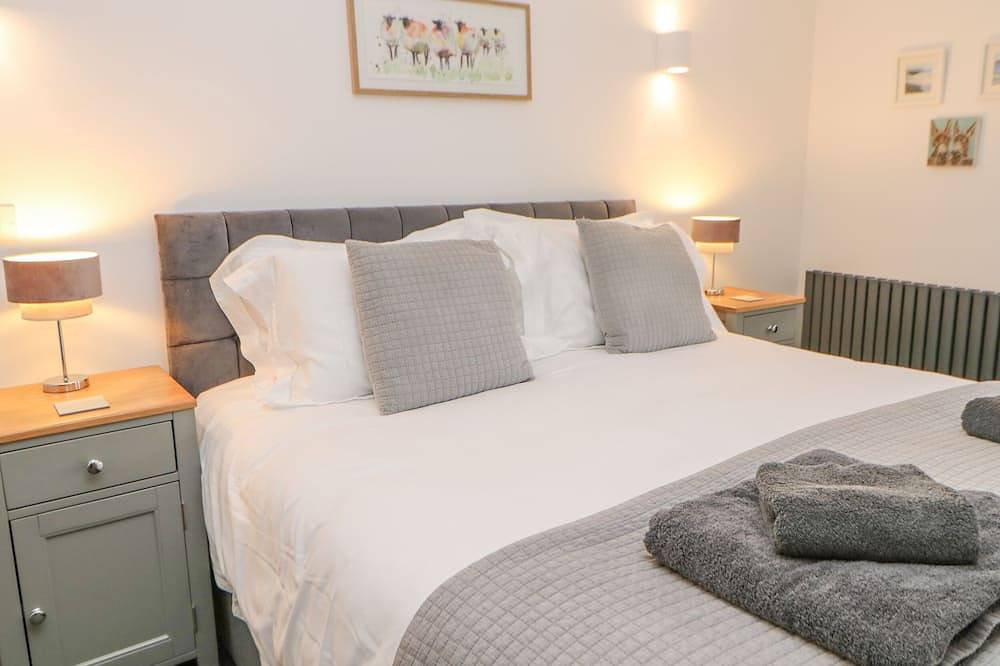 The Hay Barn, pet friendly, with open fire in Murton, County Durham in Sunderland