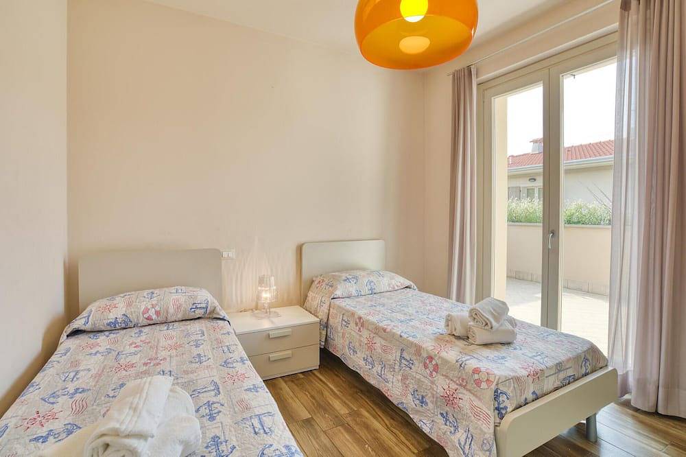 3 bedroom amazing home in Puegnago sul garda in Puegnago sul Garda, Gardasee-Berge