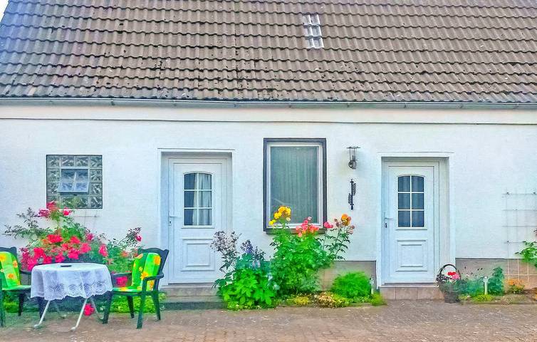 Ferienwohnung für 4 Personen, mit Terrasse und Garten sowie Sauna und Seeblick in Nordwestuckermark - 2