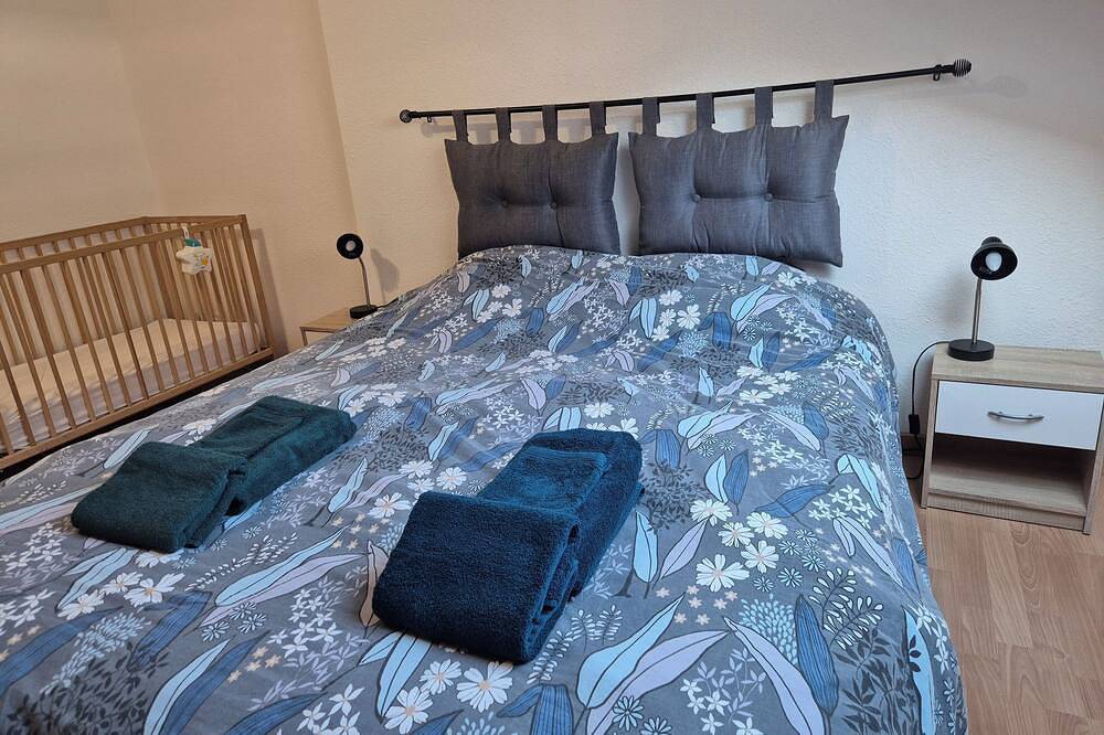 Entire apartment, Appartement T3 de 60 m² au Cœur du Haut-jura in Morez, Parc naturel régional du Haut-Jura