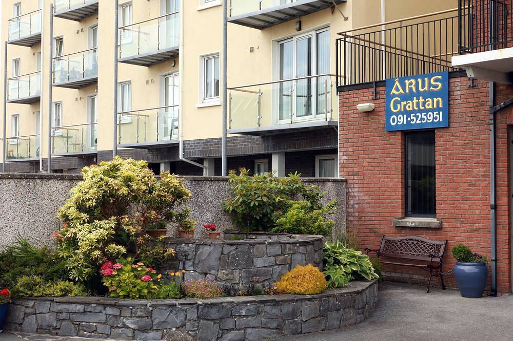 Ganze Wohnung, Sea View Apartment in Galway, County Galway