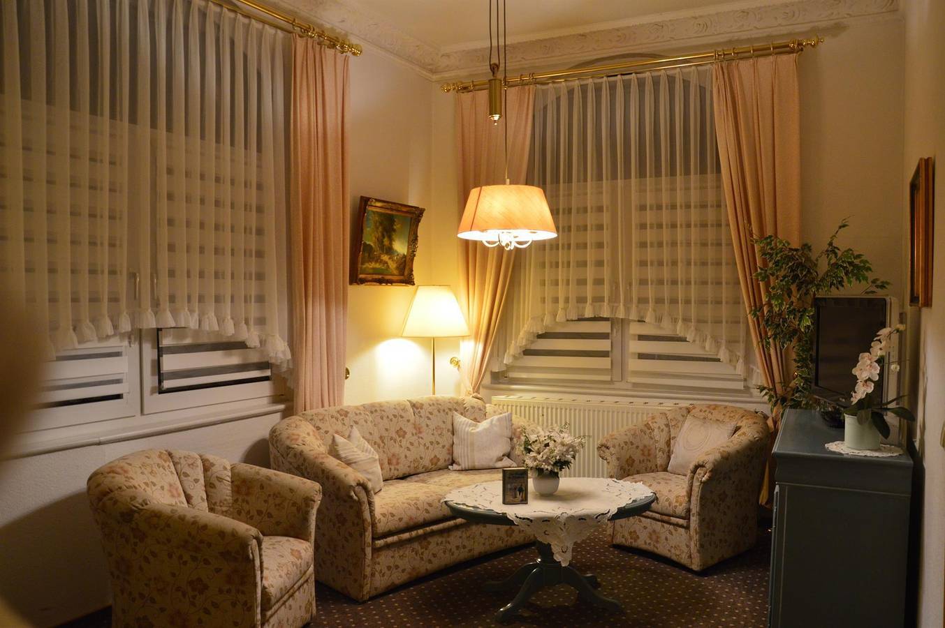 Ganze Ferienwohnung, Appartement/Fewo, Dusche und Bad, Wc (buchbar) in Bad Pyrmont, Weserbergland