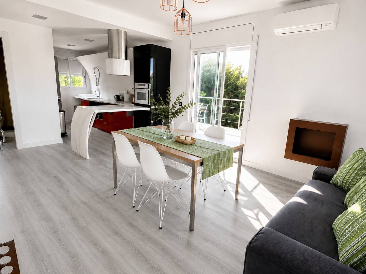 Paradise Silvia, Villa independiente con piscina privada y cerca de Sitges in San Pedro de Ribas, Garraf
