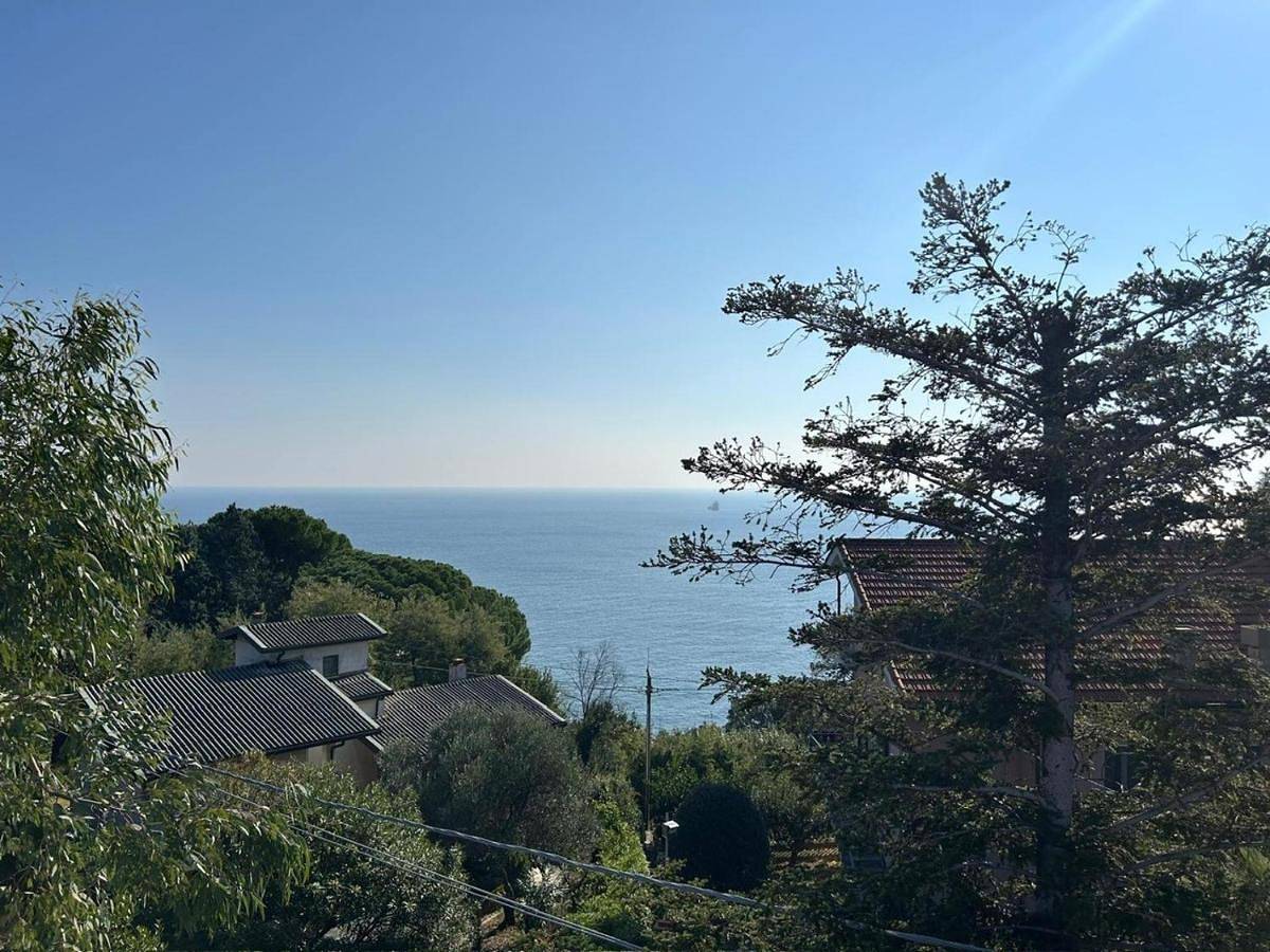 Peaceful Villa in Nature, Near the Sea in Celle Ligure, Riviera di Ponente