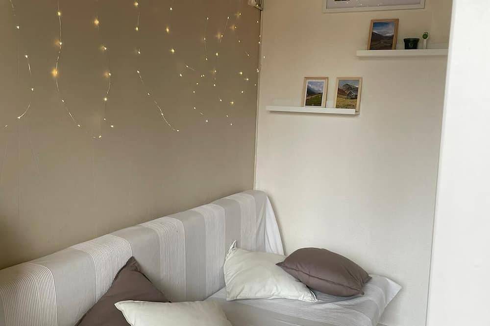 Entire apartment, Renovated 4-person studio with lake view Artouste Fabrège in Station d'Artouste, Laruns