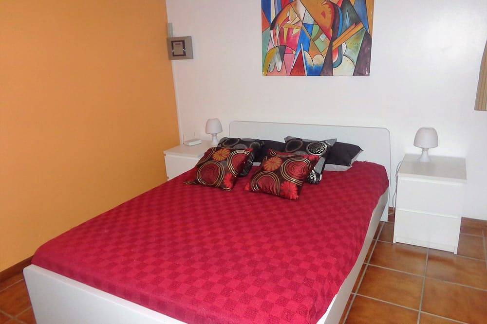 Apartamento entero, Dupex 4pieces edificio de apartamentos con 110m entre lo privado piscina de 25 km de Porto in Louredo (Santa Maria da Feira), Santa Maria da Feira