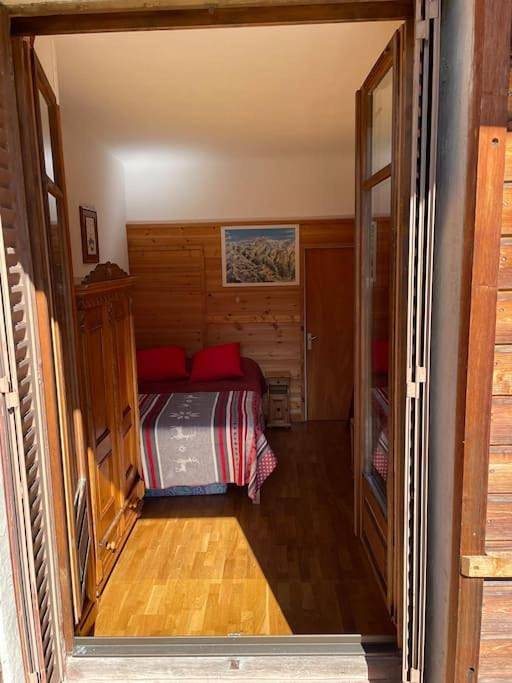Gîte pour 4 personnes, avec vue ainsi que jardin et balcon à Saint-Véran - 4