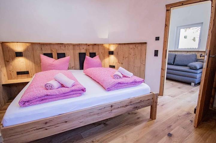 Ganze Wohnung, Peerfect 2 - Peerfect Ferienwohnungen in Tuxer Alpen, Navis