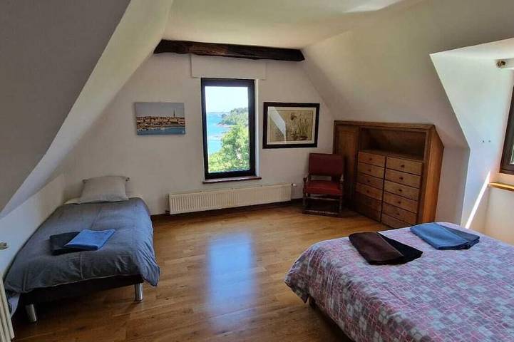 Location de vacances pour 12 personnes, avec jardin et balcon, animaux acceptés à Lanmodez - 3