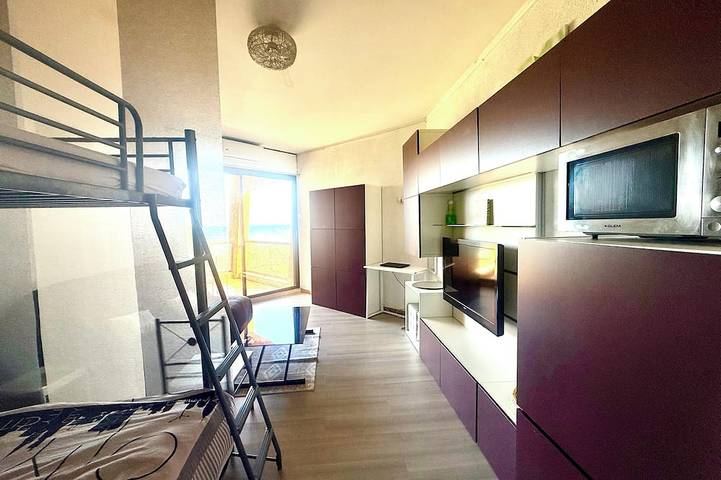 Appartamento intero, Studio sea & mountain view 🌊 - walking distance to beach and shops - Santa Lucia de Moriani in Moriani-Plage, Corte e dintorni