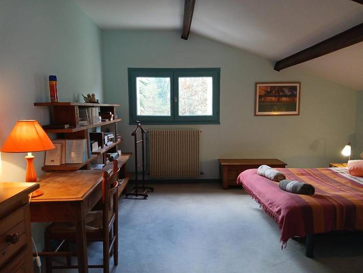 Chambre d’hôte pour 2 personnes, avec jardin ainsi que piscine et vue, adapté aux familles à Moissac
