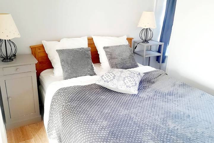 Location de vacances pour 12 personnes, avec jardin, animaux acceptés à Clécy - 2