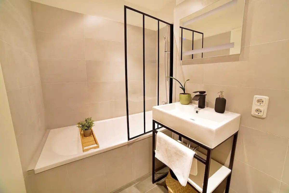 Geheel vakantieappartement, Vakantieappartement voor 2 personen in Leipzig-Southeast, Leipzig