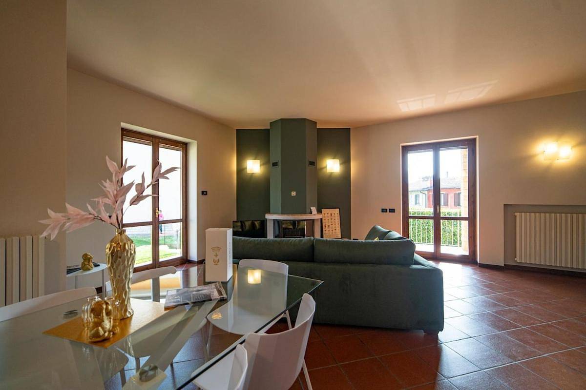 Wine & Ginger - Villa Luxury x8 in Monticelli Brusati, Gardasee-Berge