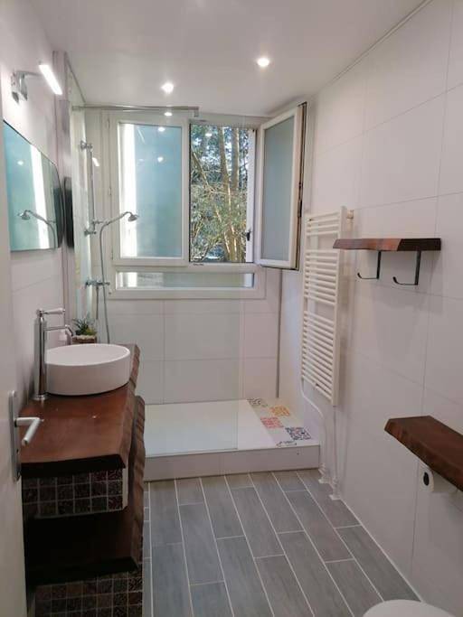 Appartement entier, One-Bedroom Apartment in Yerres, Essonne