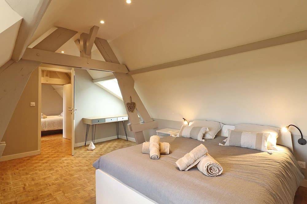 Gîte charmant avec spa et court de tennis, proche Haras du Pin in Saint-Germain-de-Clairefeuille, Région d'Argentan