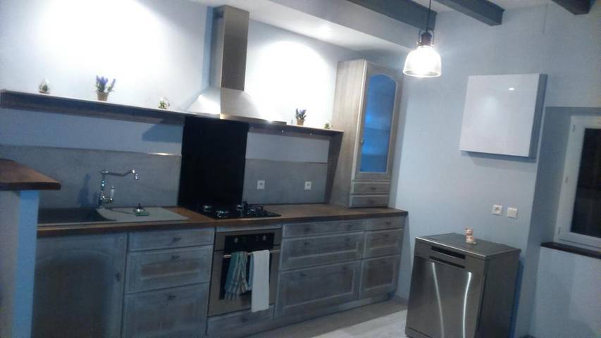 Location de vacances pour 7 personnes, avec vue ainsi que jardin et terrasse à Marmanhac - 2