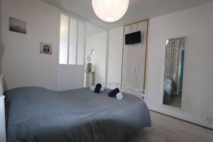 Gîte pour 2 personnes, avec jardin à Roz-sur-Couesnon - 2