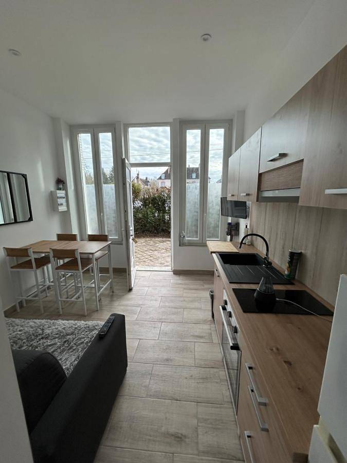 Gîte pour 4 personnes, avec vue et terrasse, animaux acceptés à Nemours - 3