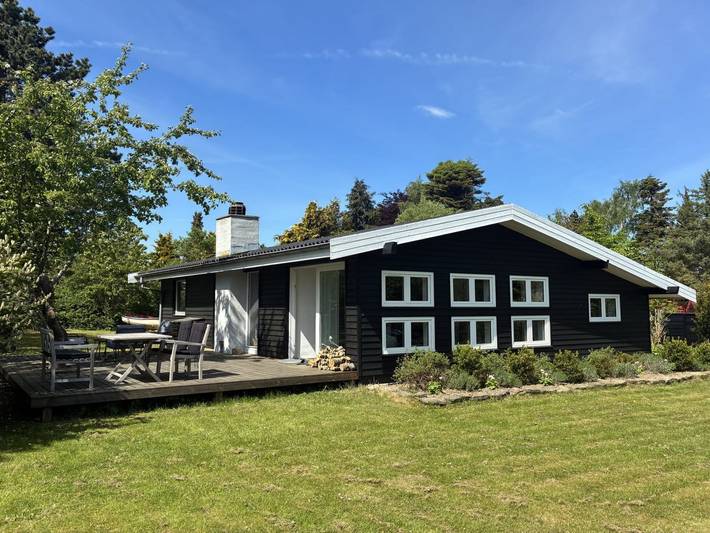 "Hendrina" - 500m from the sea
