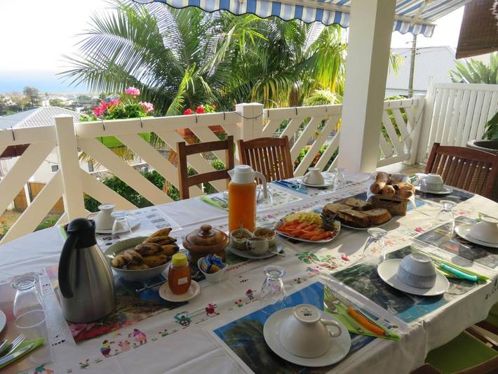 Gîte pour 2 personnes, avec jardin et piscine ainsi que vue et bassin pour enfant à Sainte-Marie (Île de la Réunion) - 4