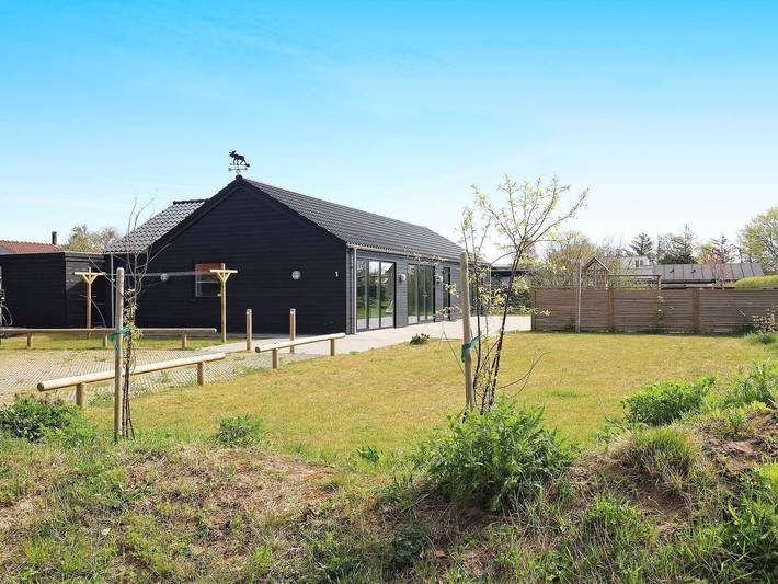 Ferienhaus für 14 Personen, mit Terrasse und Garten sowie Sauna in Øster Hurup - 4