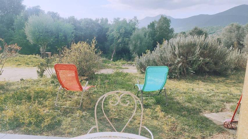 Gîte pour 5 personnes, avec vue et jardin à Sainte-Lucie-de-Tallano