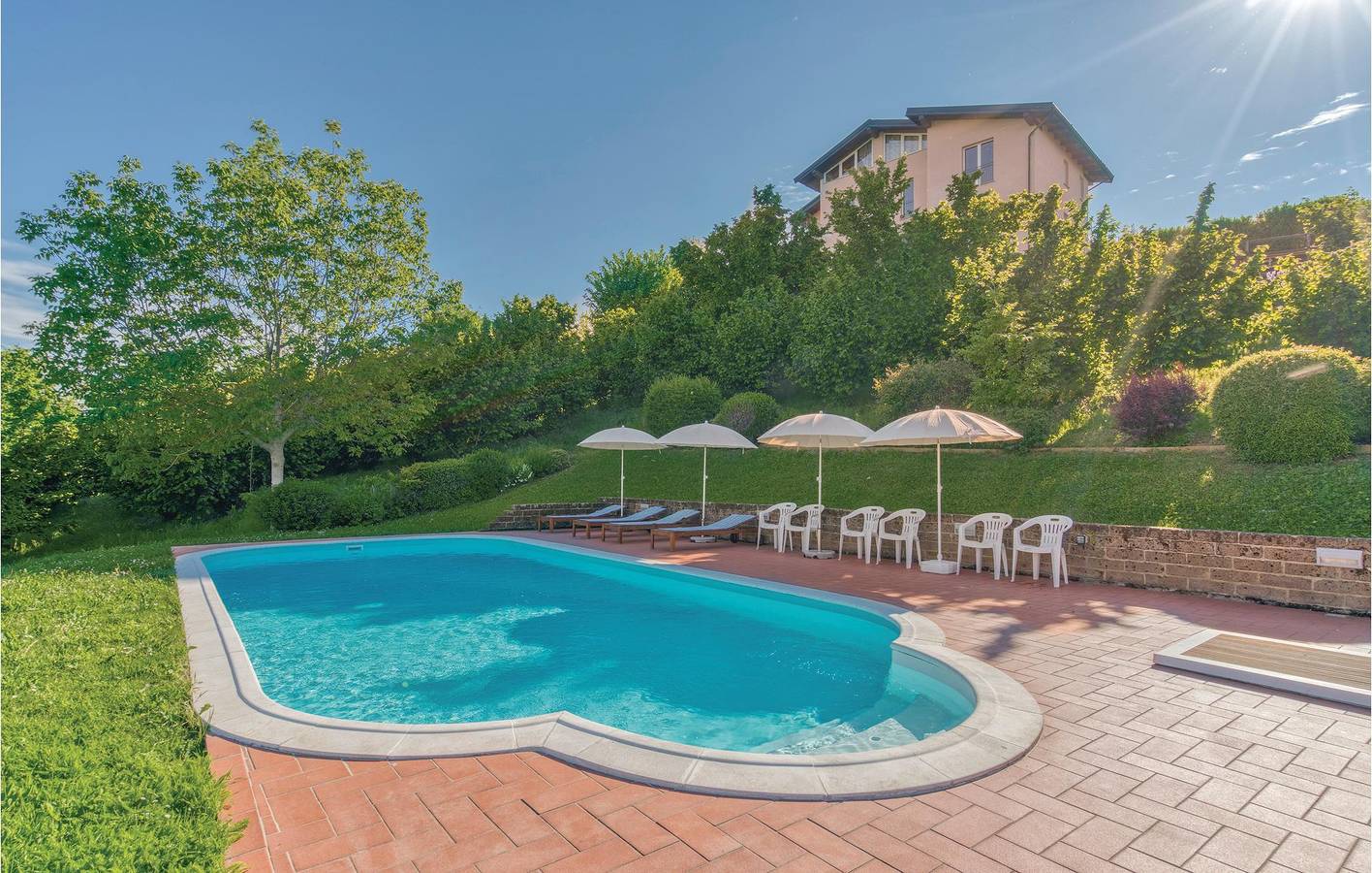 Apt avec piscine près de Lequio Tanaro in Lequio Tanaro, Langhe