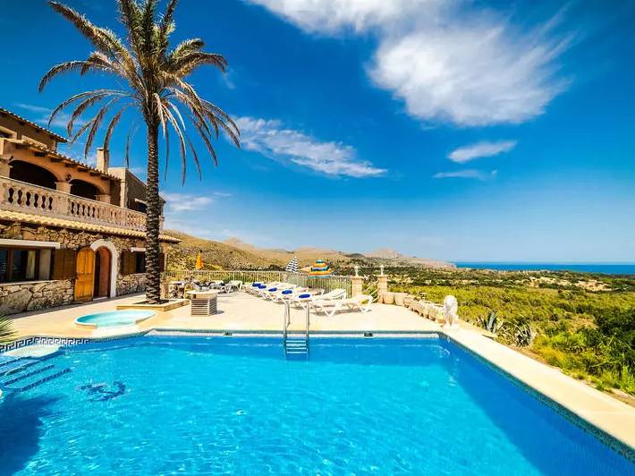Ferienhaus für 10 Personen, mit Terrasse und Garten sowie Pool in Artà